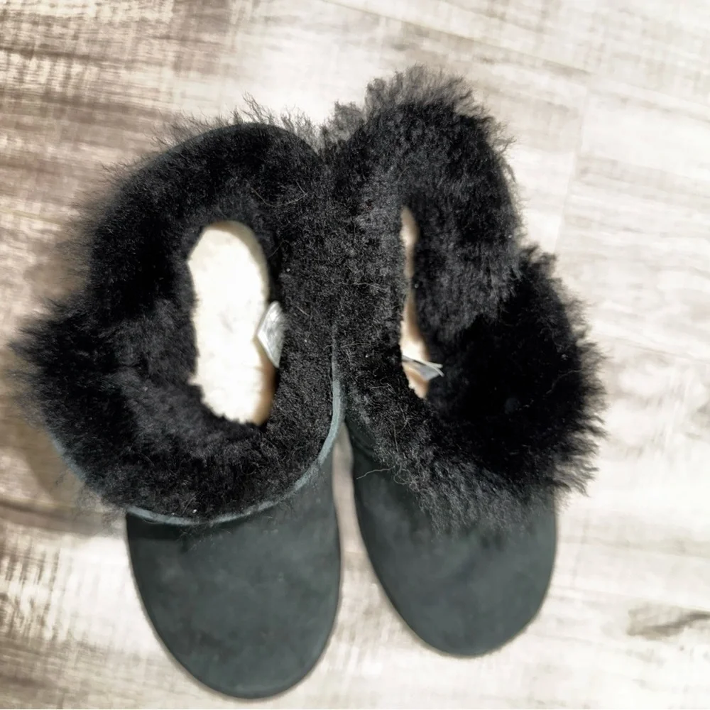 UGG Mini Bailey Button II Boots Black Size 6